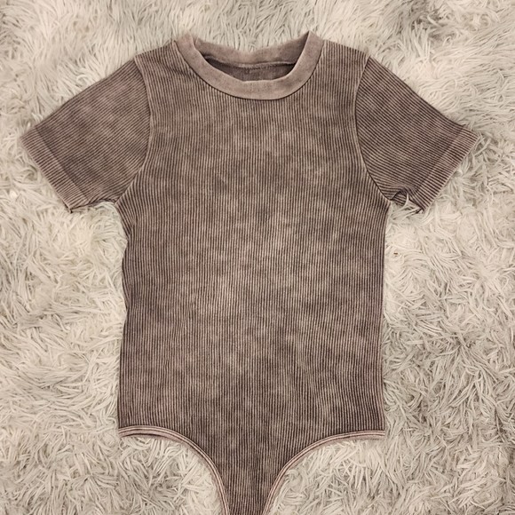 Forever 21 Ribbed body suit - Picture 1 of 5